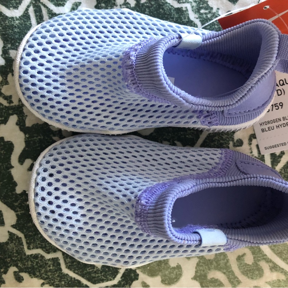 Nike 4C Aqua Sock. NWT.